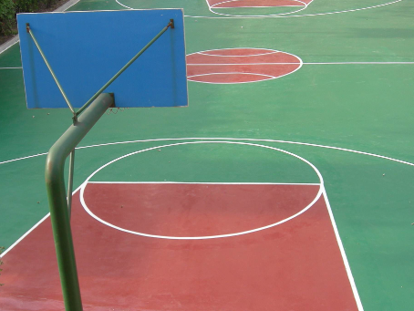 铜川球场翻新地面是一个涉及